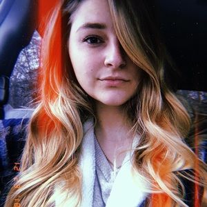 Meet your Posher, Hillary